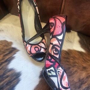 Nine West patent heel, peep toe shoes